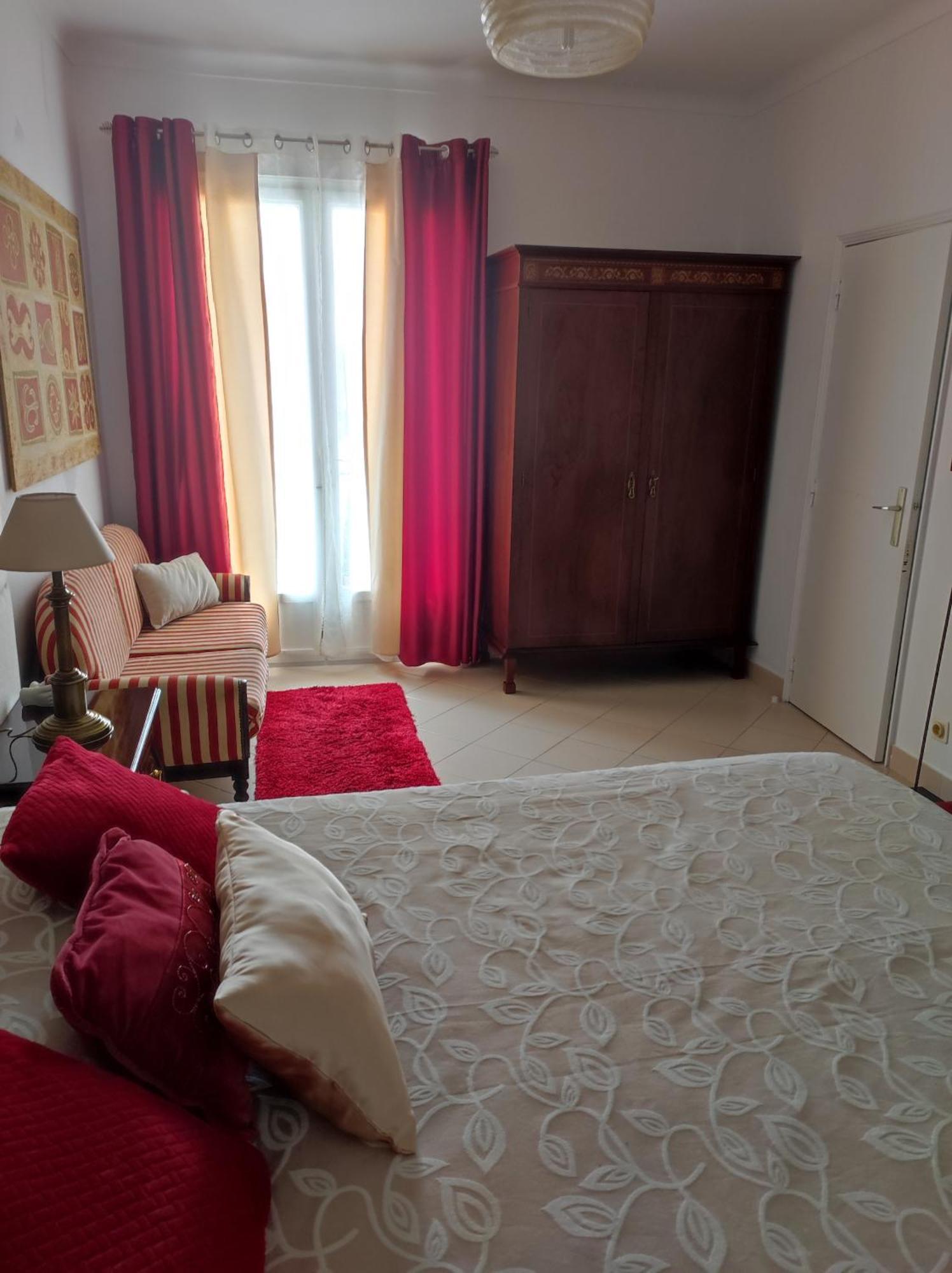 Comfort Beach House Назаре Екстериор снимка